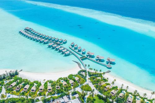 luxury hotels in Kaafu Atoll