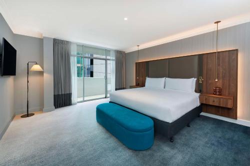 luxury hotels in Perth Region