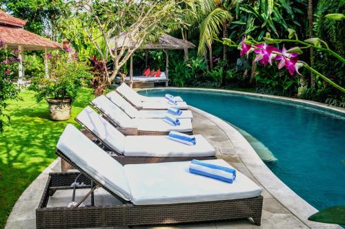 luxury hotels in Seminyak