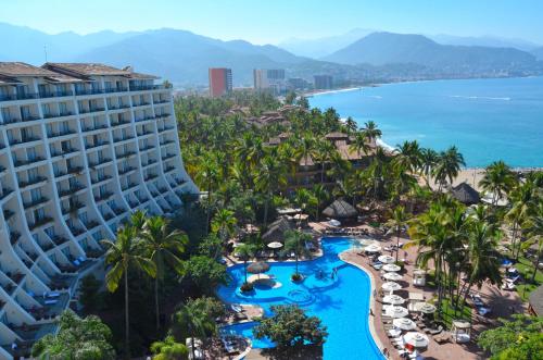 luxury hotels in Nuevo Vallarta