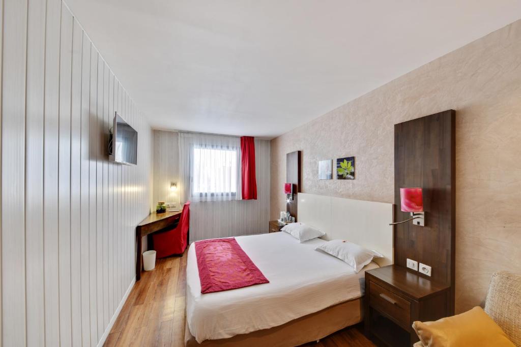 HOTEL RESTAURANT PARIS PACIFIC PARIS-VILLEJUIF- PRES DU METRO L'HAY LES ROSES LIGNE 14 - Direct PARIS-AEROPORT ORLY ET INSTITUT GUSTAVE ROUSSY