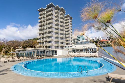 luxury hotels in Funchal