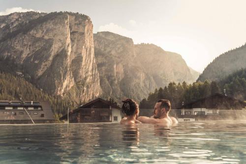 luxury hotels in Sellaronda