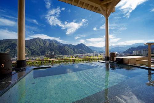 luxury hotels in Yamanouchi