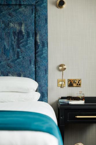 Ashdown Park Hotel