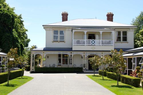 luxury hotels in South Island