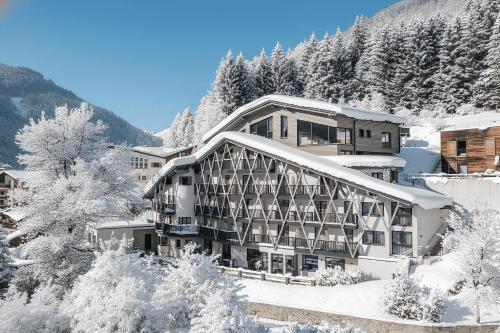 ARPURIA - 4 Star Superior - Adults Only