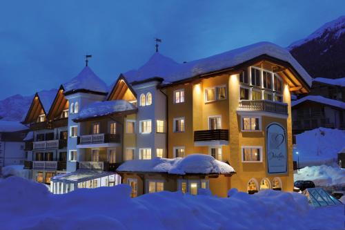 luxury hotels in Folgarida