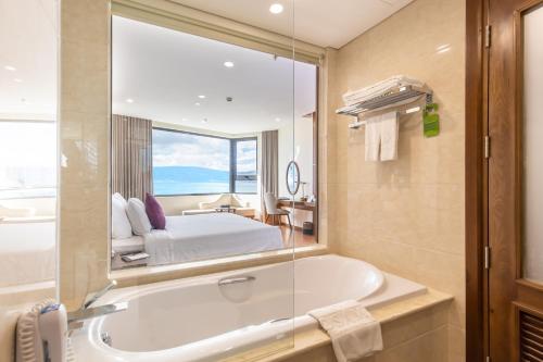 luxury hotels in Da Nang Municipality