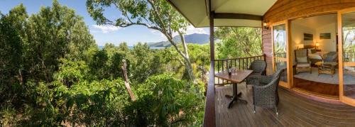 luxury hotels in Cairns Beaches