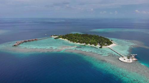 luxury hotels in Ari Atoll