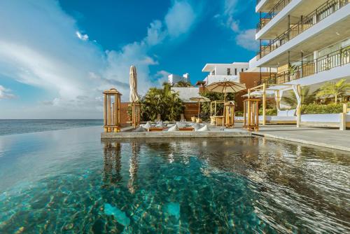 Hotel B Unique