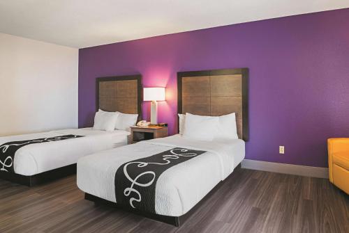 Wingate by Wyndham Galveston Beachfront at the Seawall