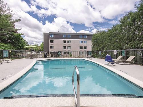 La Quinta Inn & Suites by Wyndham Portland DT Maine Med