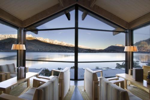 luxury hotels in Lake Wakatipu