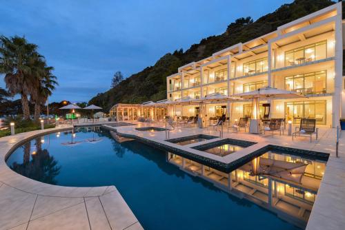 luxury hotels in North Island