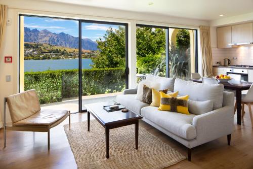 luxury hotels in Lake Wakatipu