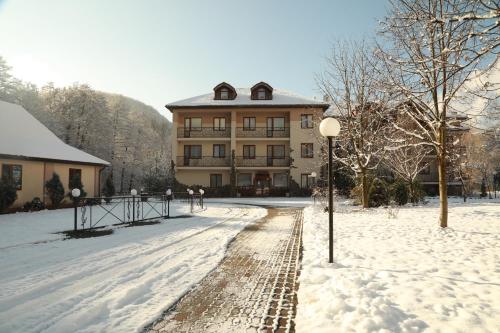 Bogolvar Retreat Resort