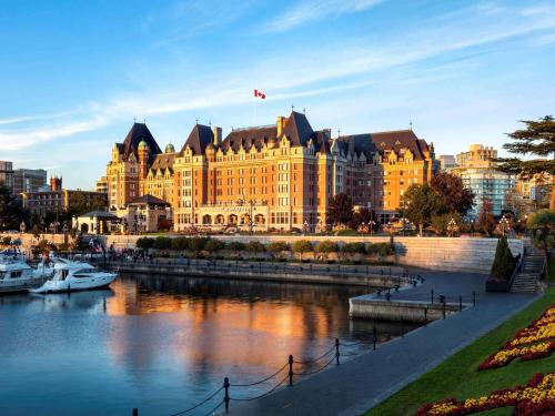 luxury hotels in Victoria