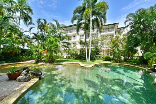Golden Sands Beachfront Resort