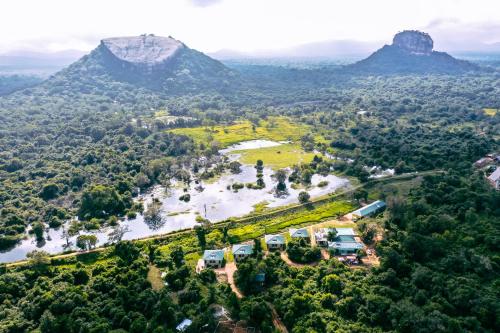 luxury hotels in Sigiriya