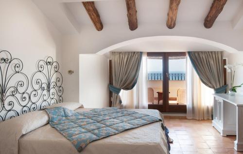 luxury hotels in Cilento Coast