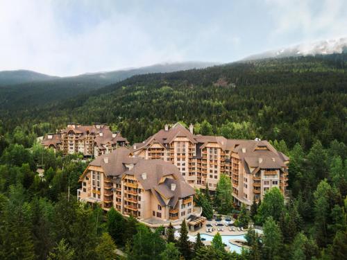 luxury hotels in Whistler