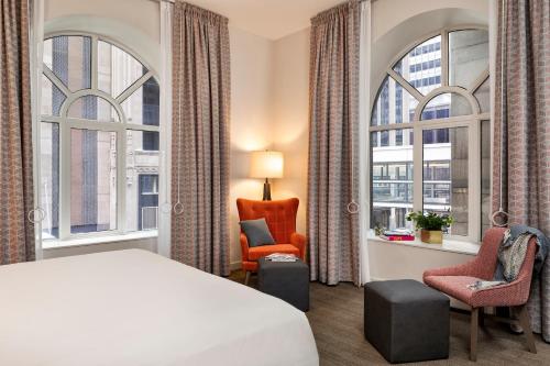 luxury hotels in Bloomington