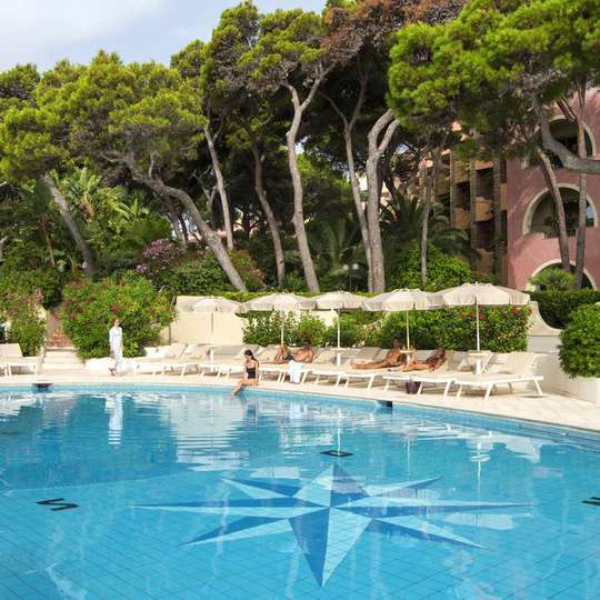 luxury hotels in Cagliari