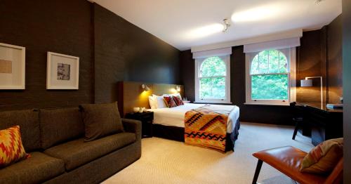 luxury hotels in Sydney Cbd