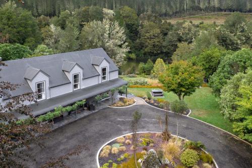 Maruia River Retreat