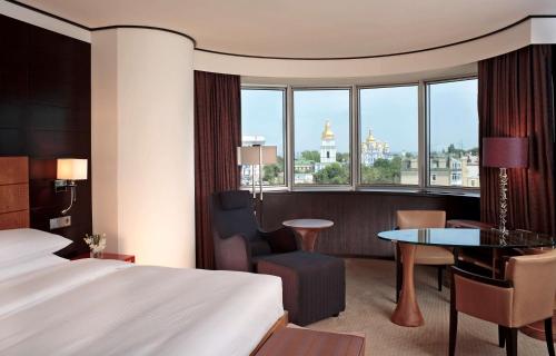 luxury hotels in Kiev