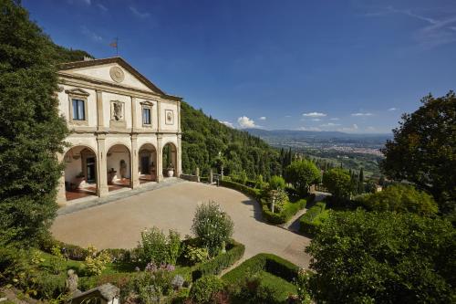 luxury hotels in Tuscany