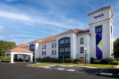 Spark by Hilton Savannah Airport