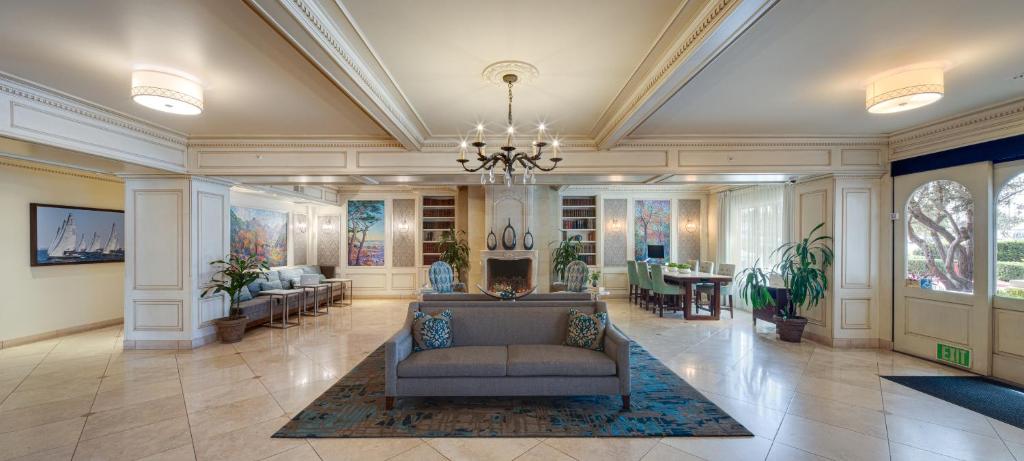 Ayres Hotel Seal Beach - Cypress