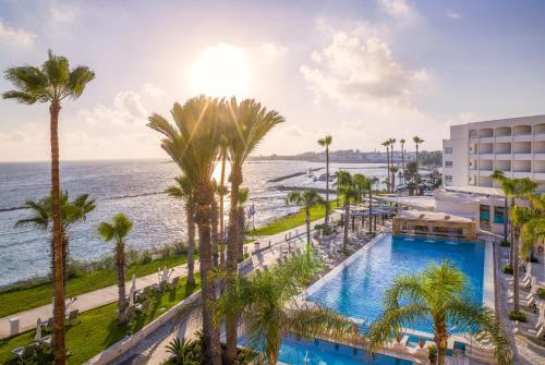 luxury hotels in Paphos City