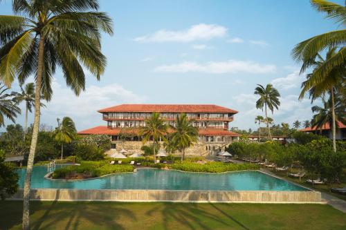 luxury hotels in Kalutara District