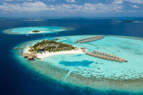 luxury hotels in Dhangethi