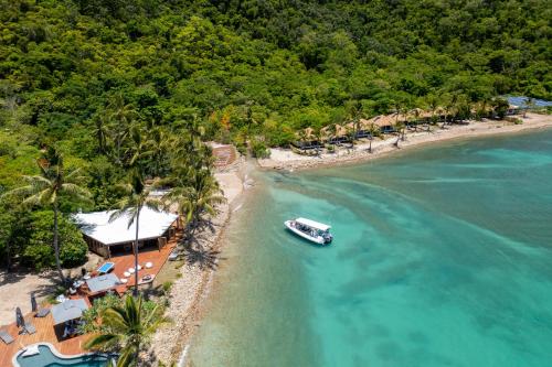 luxury hotels in Airlie Beach