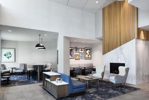 Hyatt Place Salt Lake City Downtown / The Gateway