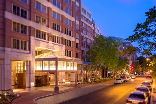 luxury hotels in Arlington