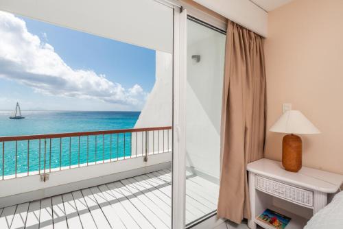 Sapphire Beach Club Resort