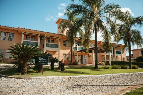 luxury hotels in Capitólio