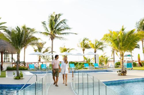 luxury hotels in Puerto Morelos