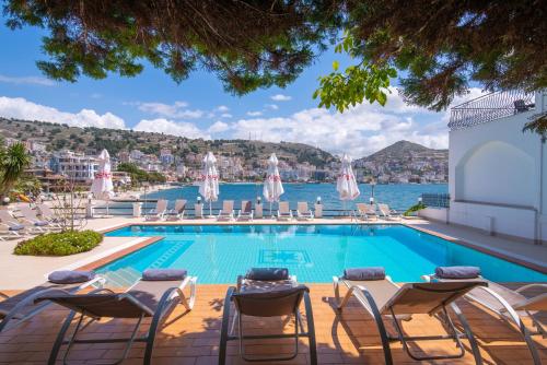 luxury hotels in Sarandë