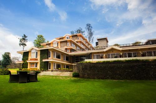 luxury hotels in Munnar