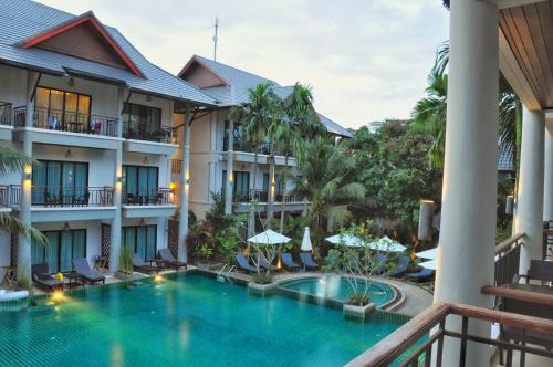 luxury hotels in Nai Harn Beach