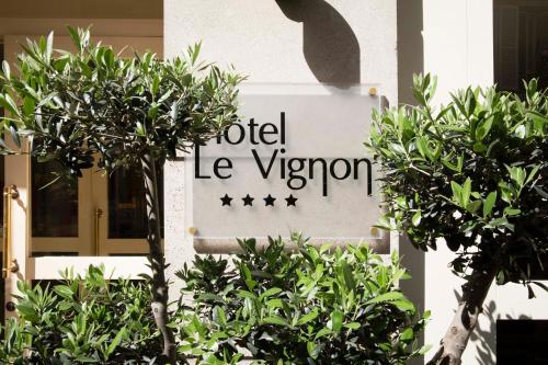 luxury hotels in 9Th Arrondissement