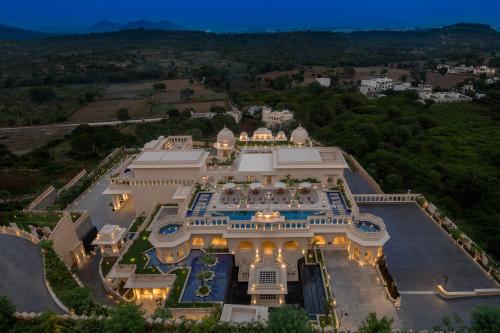 luxury hotels in Udaipur