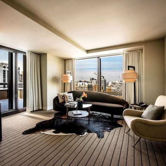 luxury hotels in Chicago Metropolitan Area